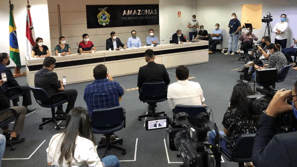Governo do AM divulga plano de reabertura com regras de convivência segura