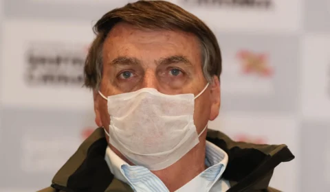 Bolsonaro tem novo teste positivo para Covid-19