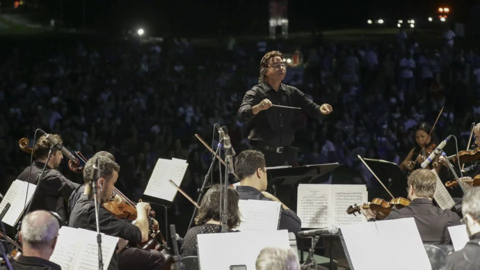 Bolsonaro sanciona lei sobre reembolso de shows e pacotes turísticos