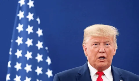 Trump é retirado de coletiva por agente do Serviço Secreto dos EUA