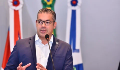 Sem justificativa legal, Josué tranca pauta e pode prejudicar criação de delegacia de combate à corrupção