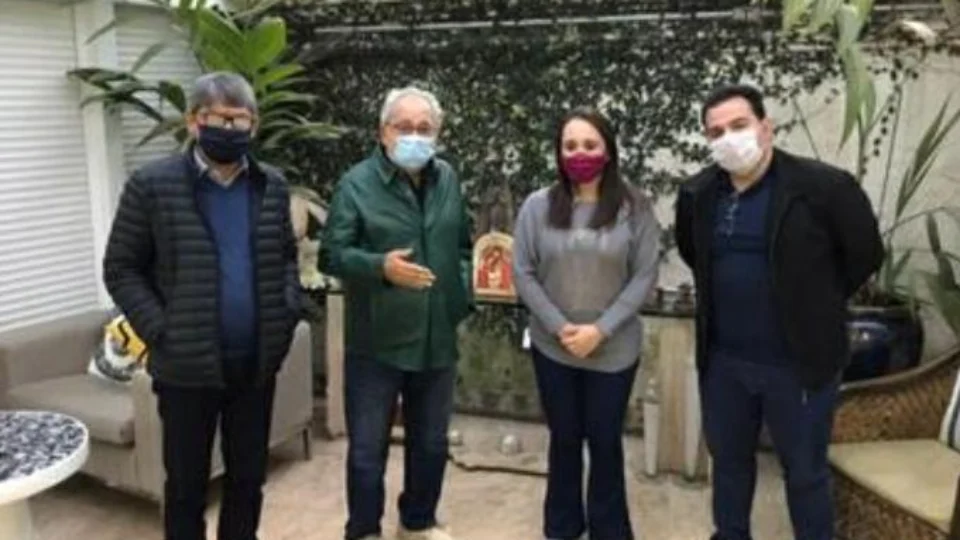 Aos 81 anos e com contas reprovadas no TCE-AM, Amazonino tenta voltar ao comando de Manaus