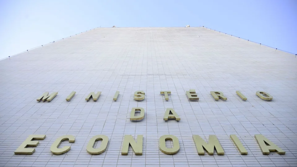 Ministério da Economia parabeniza deputados por manutenção de veto