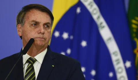 Bolsonaro sanciona lei e extingue a cobrança da Tarifa de Embarque Internacional