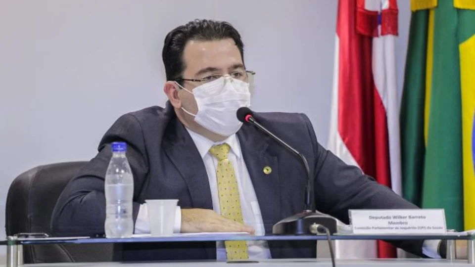 Deputado Wilker Barreto chama Wilson Lima de ‘assassino’, mas omite dados do MPF sobre conduta de Pazuello no AM