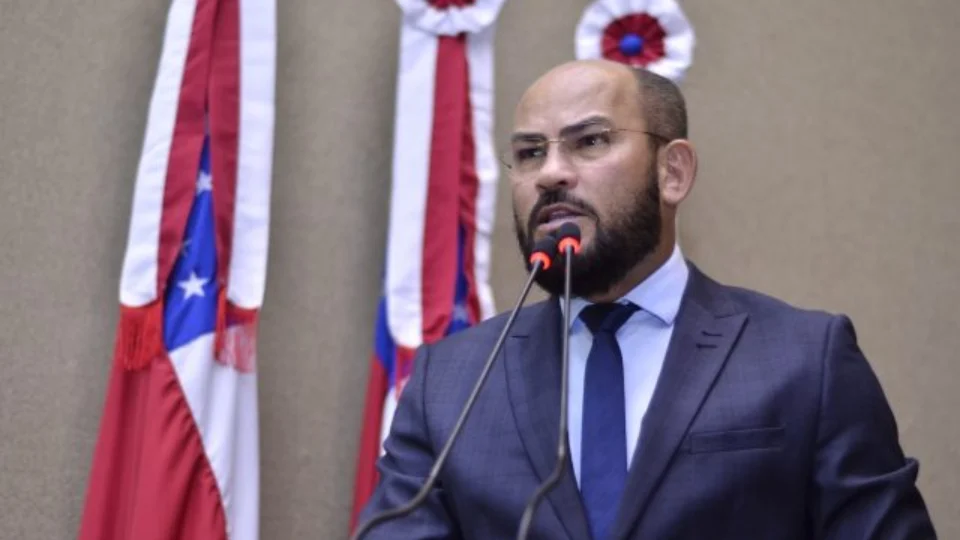 Deputado defende implantação de mini usinas de oxigênio nos municípios do AM