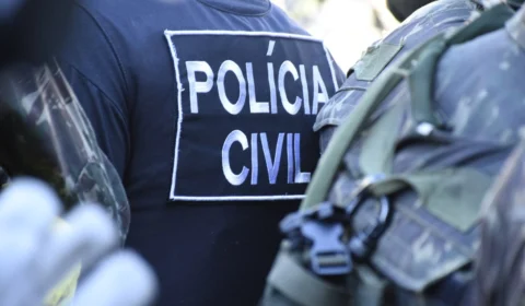 Governo publica, no DOE, suspensão do ato que nomeava 53 comissários como delegados inconstitucionalmente