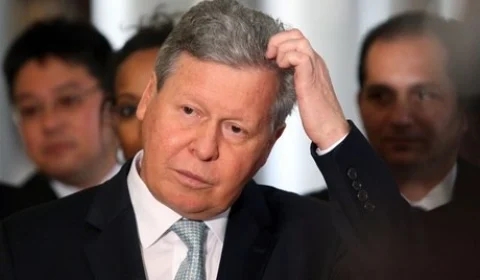 Com problemas na infraestrutura e na saúde, Manaus tem dinheiro em caixa, mas prefeito não sabe como investir