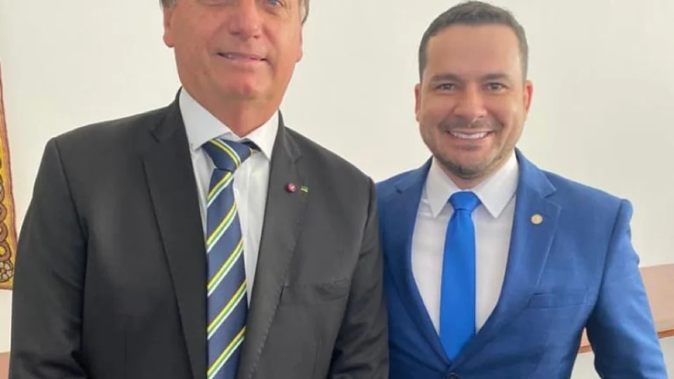 Após expulsão de Menezes do PL, Alberto Neto posta vídeo de Bolsonaro sendo ovacionado em evento: ‘O homem a cada dia mais forte’