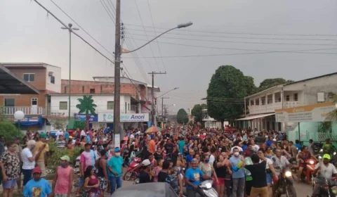 Em Anori, prefeito faz convenção em câmara municipal e promove carreata fora do período permitido pela Justiça Eleitoral