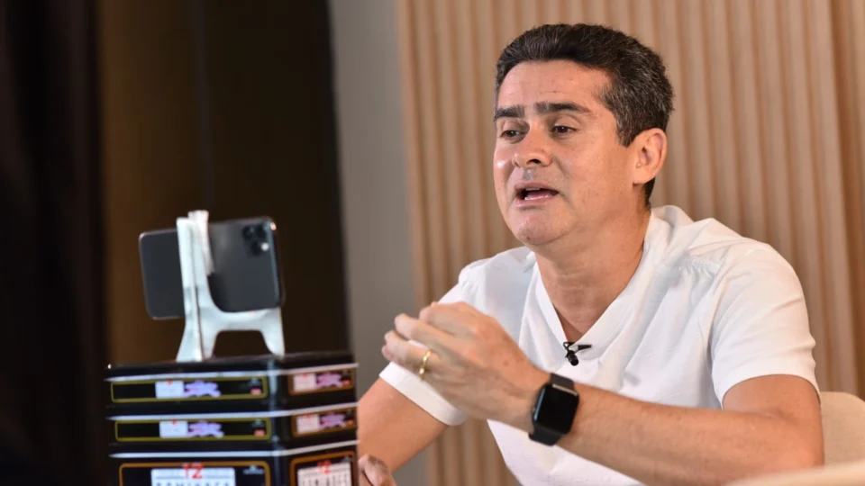 Justiça Eleitoral derruba fake news contra David Almeida