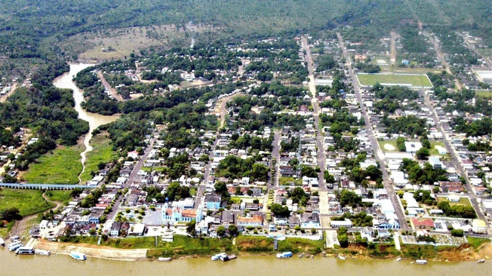Borba gasta R$ 97 mil em mobiliário escolar, mesmo com aulas suspensas por conta da Covid-19