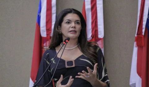 PLs de Alessandra Campêlo visam enfrentamento à violência contra a mulher