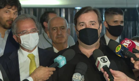 Maia pede desculpas de Guedes e fala em união entre Executivo e Legislativo