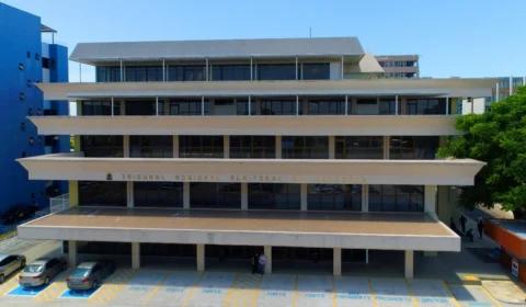 TRE-AM abre vaga para juiz membro substituto