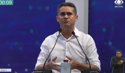 Em debate, David Almeida assume compromisso com a saúde básica e a ZFM