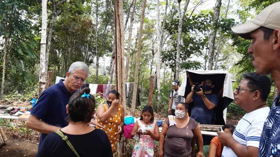 Romero visita Comunidade Julião para conhecer as necessidades dos ribeirinhos