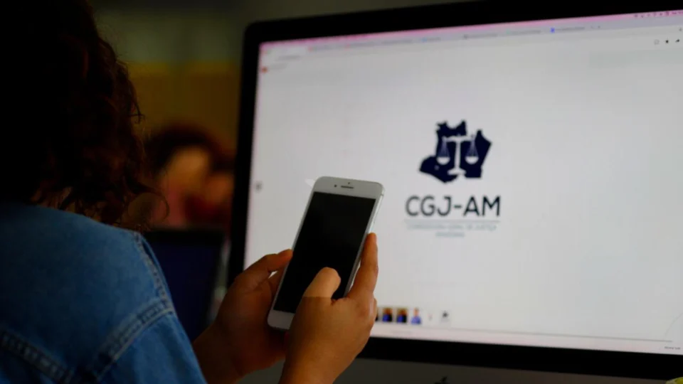 Corregedoria do TJAM institui WhatsApp para a comunicação de atos processuais e intimações a juízes