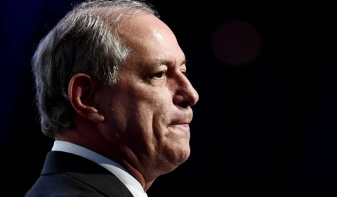 Ciro Gomes é alvo de operação da Polícia Federal