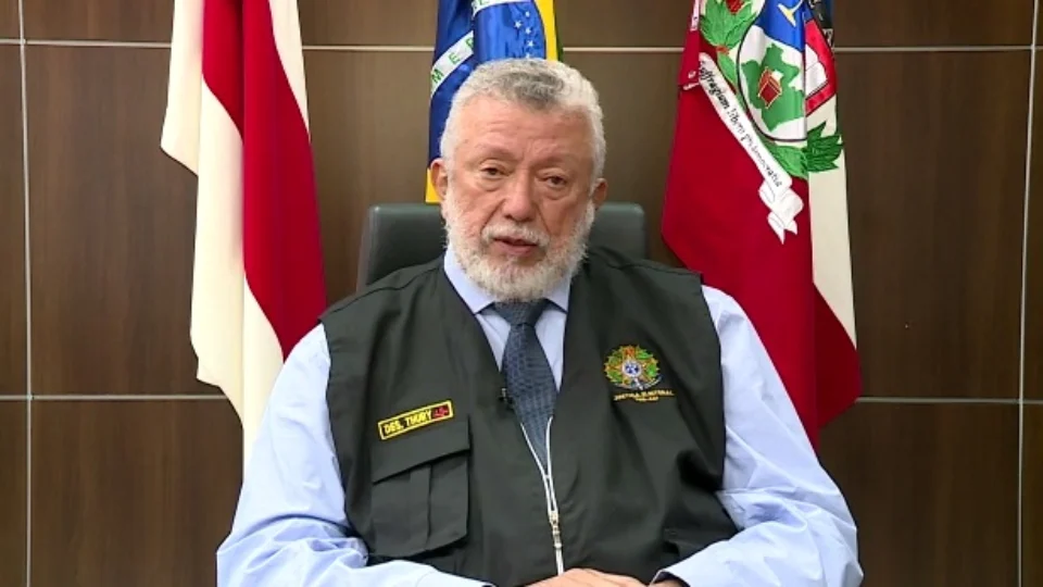 Presidente do TRE-AM faz pronunciamento e diz que urnas estão ‘preparadas’