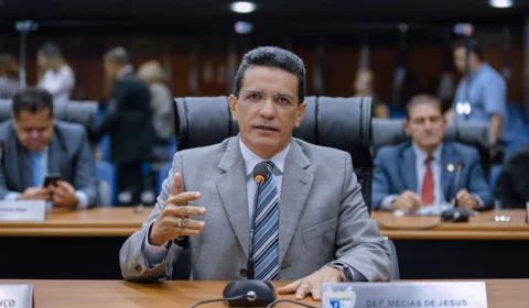 Mecias de Jesus é relator de projeto que ressarce consumidores de energia do Amapá