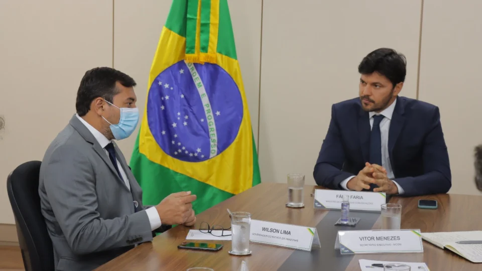 Em Brasília, Wilson Lima discute projetos para garantir acesso à internet no interior do AM