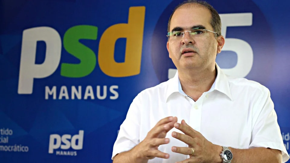 Quatro pessoas são presas suspeitas de compra de votos para Ricardo Nicolau