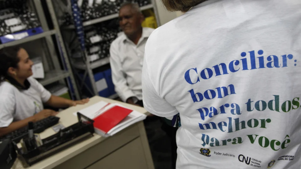 Semana Nacional da Conciliação tem início com mais de 8,7 mil audiências pautadas pelo TJAM