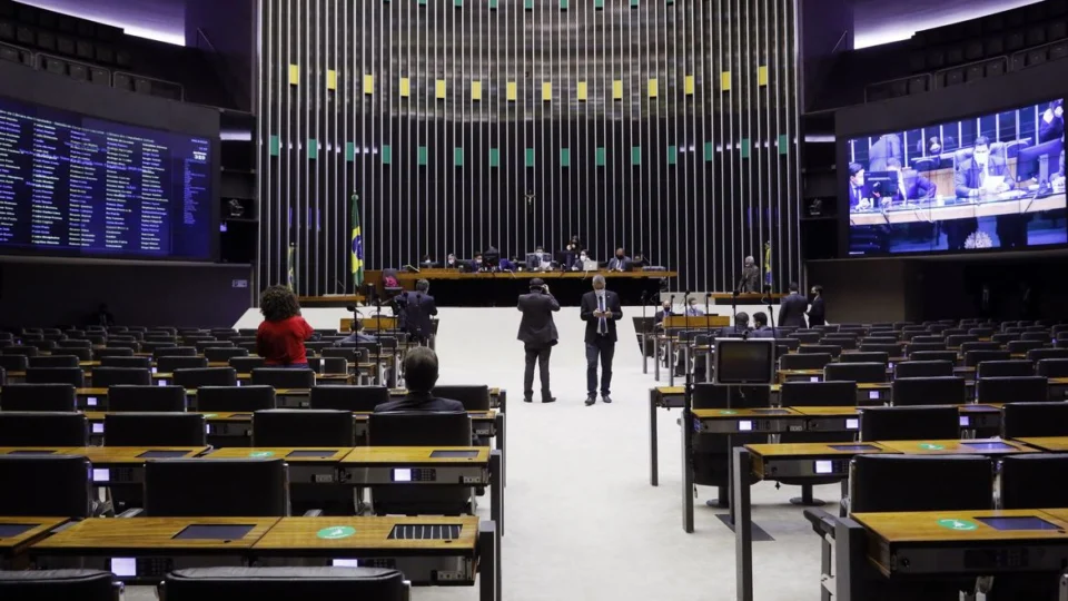 Nomes indicados por Lula ao BC tiveram sabatina adiada por comissão de senadores