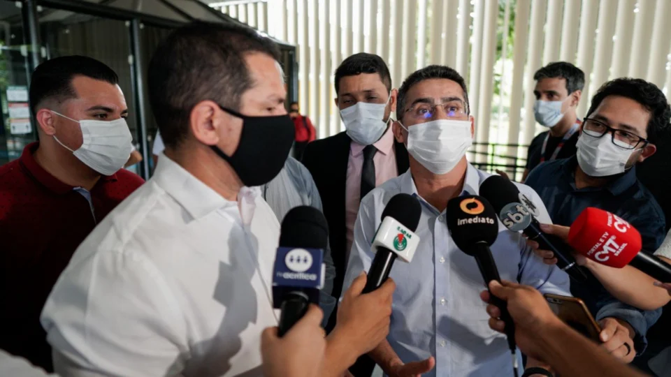 Bancada federal atende pedido de David Almeida para a construção de casas populares