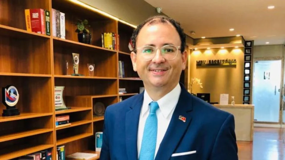 A pedido, Marco Aurélio Choy é exonerado do cargo de procurador-geral do município