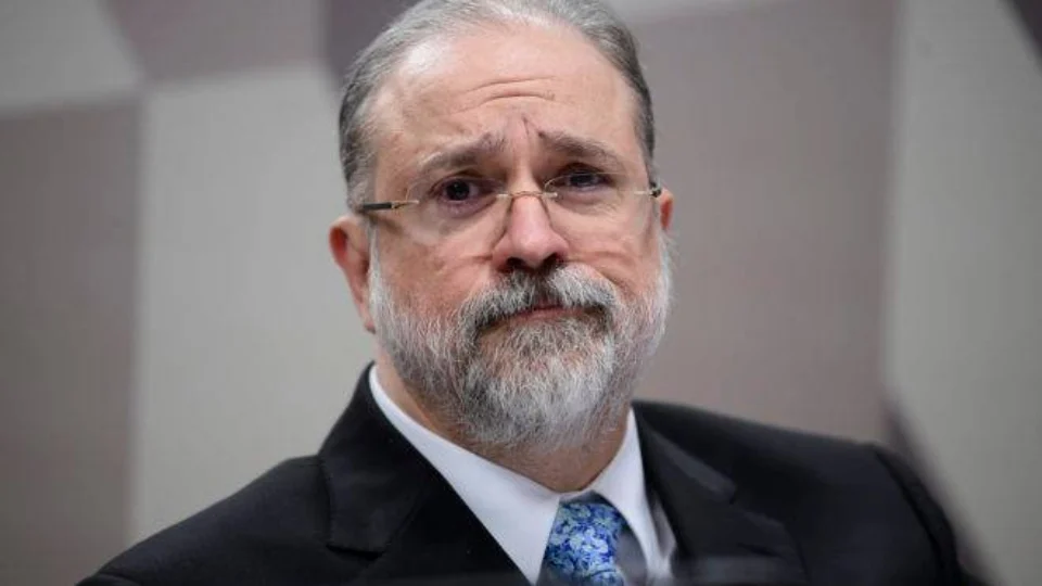 PGR diz ao STF que abriu apuração preliminar sobre ataques às urnas