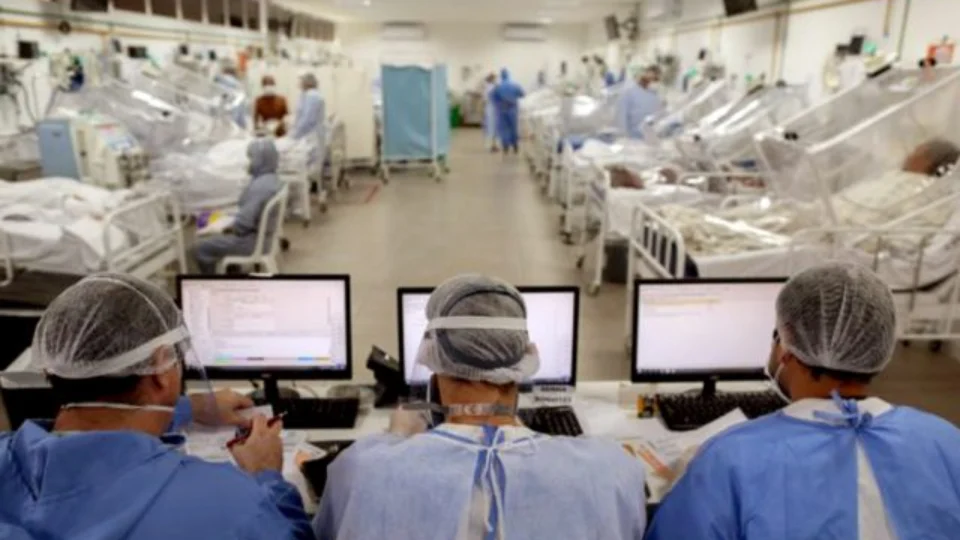 Lei autoriza Governo a hospedar profissionais da saúde em hotéis, evitando contaminação de familiares