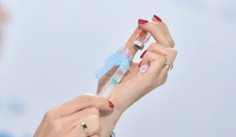 Ação judicial pede inclusão dos coveiros no grupo de prioridade da vacina