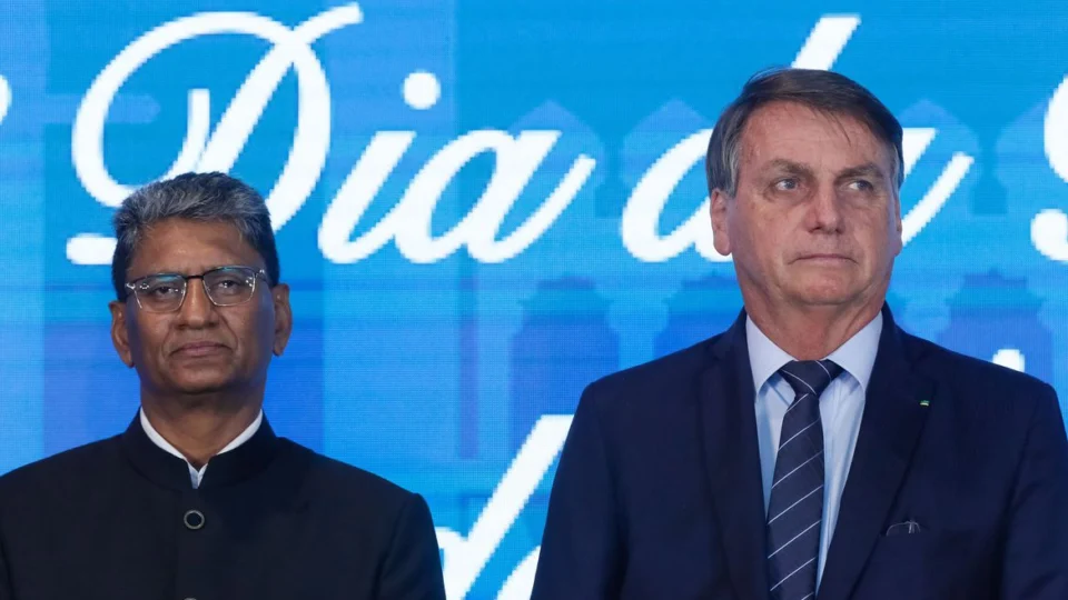 Bolsonaro participa de celebração nacional da Índia na embaixada
