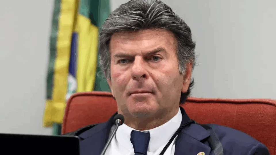 Presidente do STF pede união dos Poderes para conter crise no Amazonas