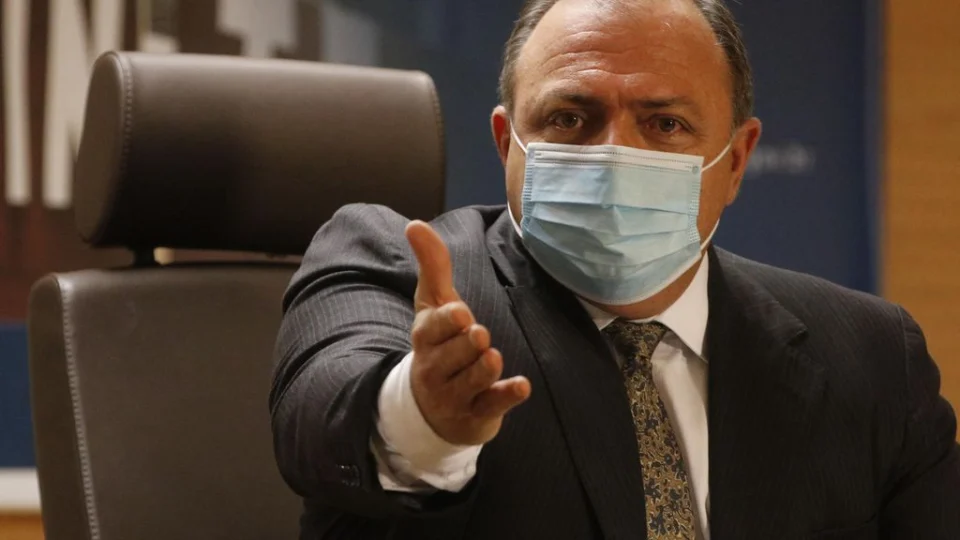 Senador solicita investigação na PGR contra Pazuello por causa do aplicativo ‘TrateCov’