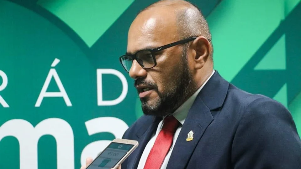 Vereador Everton Assis assume vice-liderança do prefeito David Almeida na Câmara