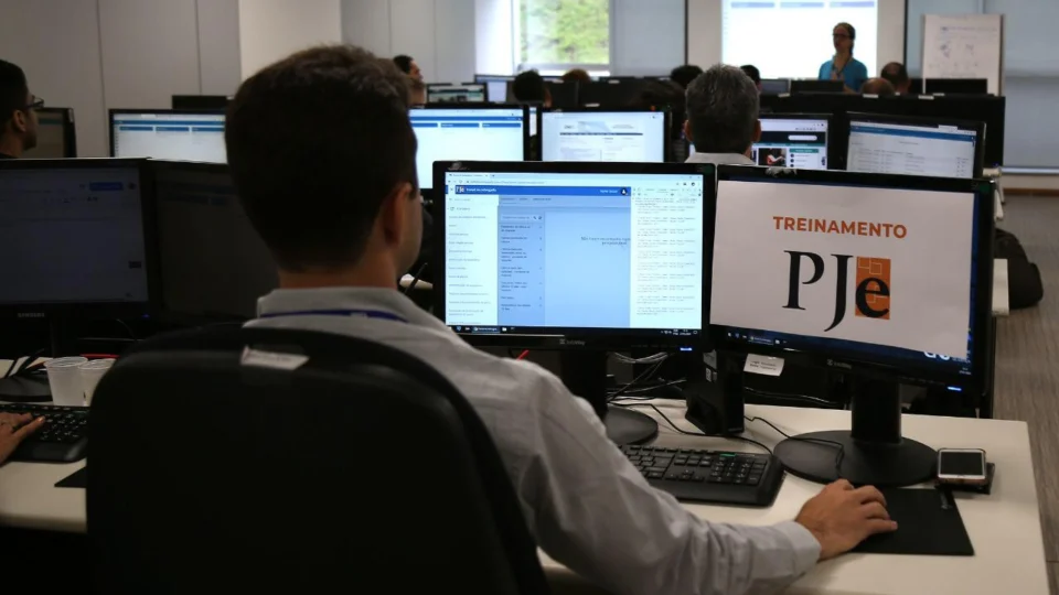 Corregedoria de Justiça do AM passa a adotar novo sistema de tramitação a partir da próxima segunda