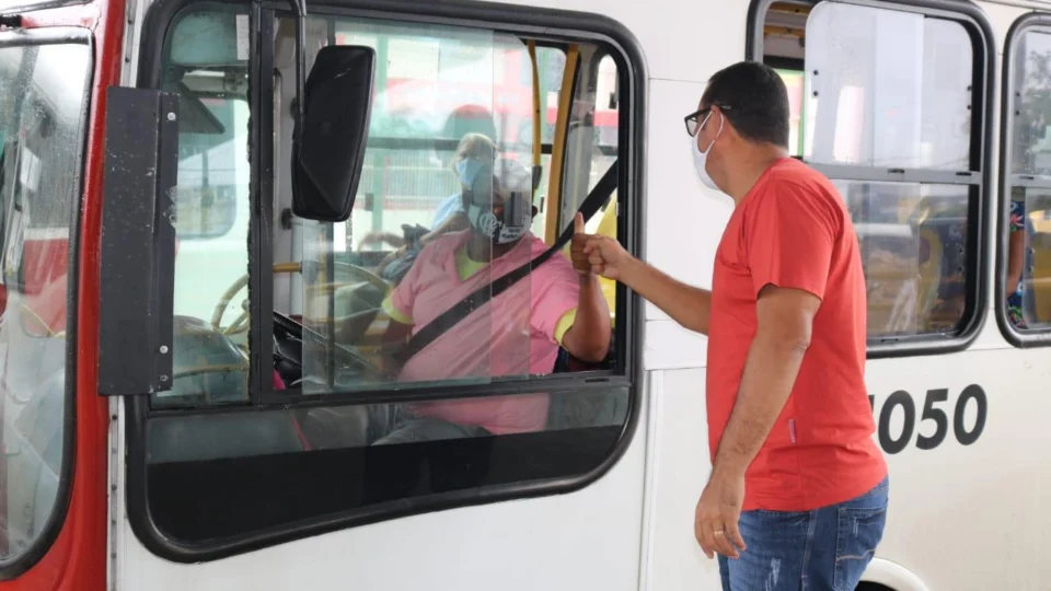 População terá mais ônibus em horário de pico em Manaus, após pedido de vereador
