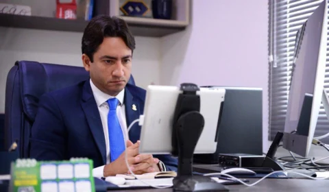 Vereador solicita que seja pago duas parcelas do Auxílio Manauara em fevereiro