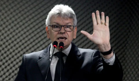 ‘Não estou aqui para ser empecilho’, diz Elias Emanuel