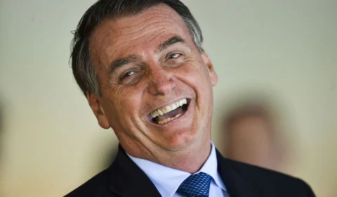 Volta de Auxílio Emergencial ‘vai quebrar o Brasil’, diz Bolsonaro durante live