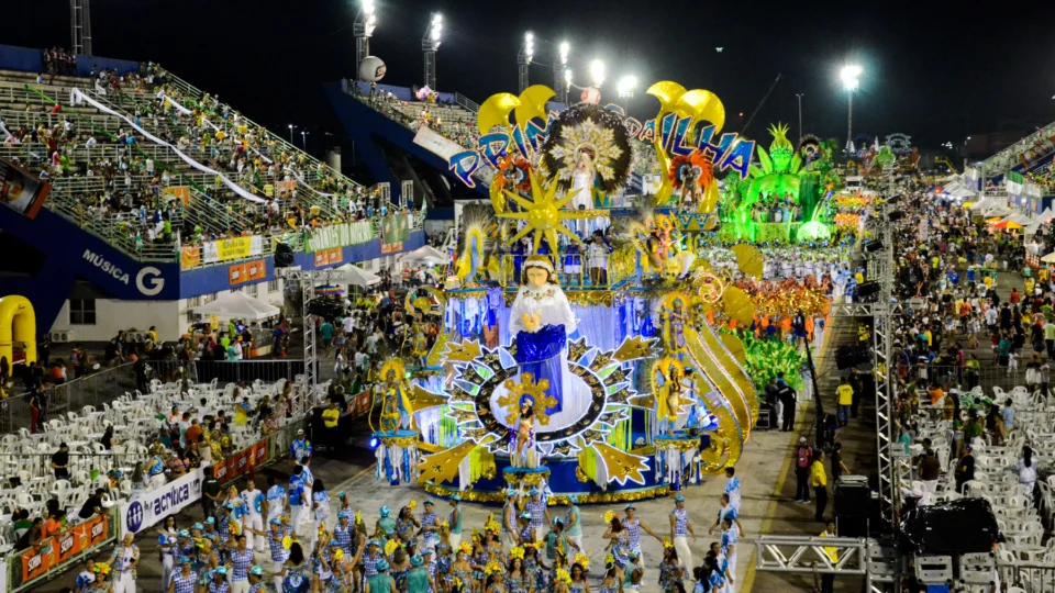 Vereador solicita que dinheiro do carnaval seja direcionado para a Saúde de Manaus
