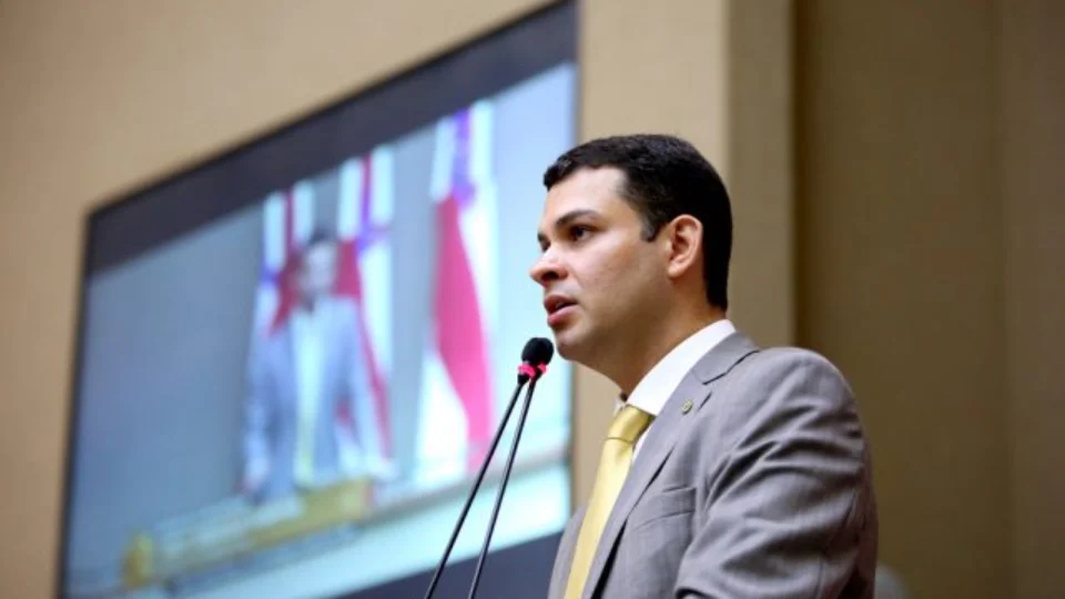 Deputado Saullo Vianna propõe ‘auxílio emergencial’ para pessoas com sequelas da Covid-19