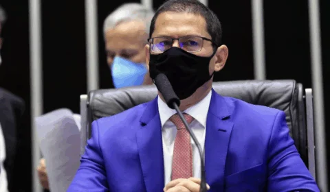 Marcelo Ramos defende que o Brasil ‘precisa de vacinas e não de armas’