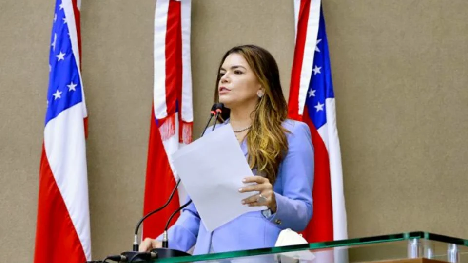 Deputada Alessandra Campêlo intermedeia retorno de academias no AM