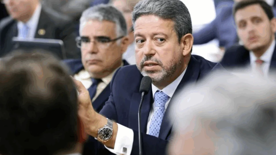 Arthur Lira fala em votar PEC Emergencial na Câmara na próxima semana