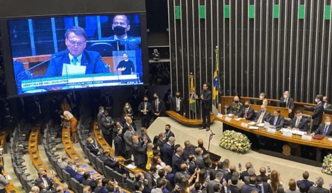 Bolsonaro pede aprovação de reformas em mensagem ao Congresso Nacional