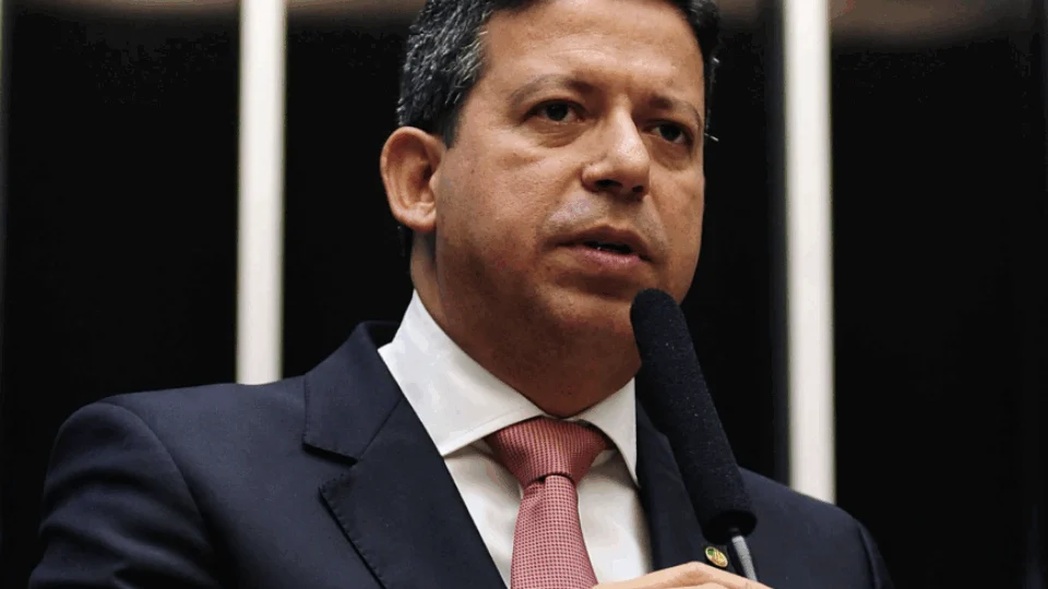 Arthur Lira é eleito como novo presidente da Câmara dos Deputados